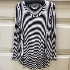 PPLA Clothing flowy top